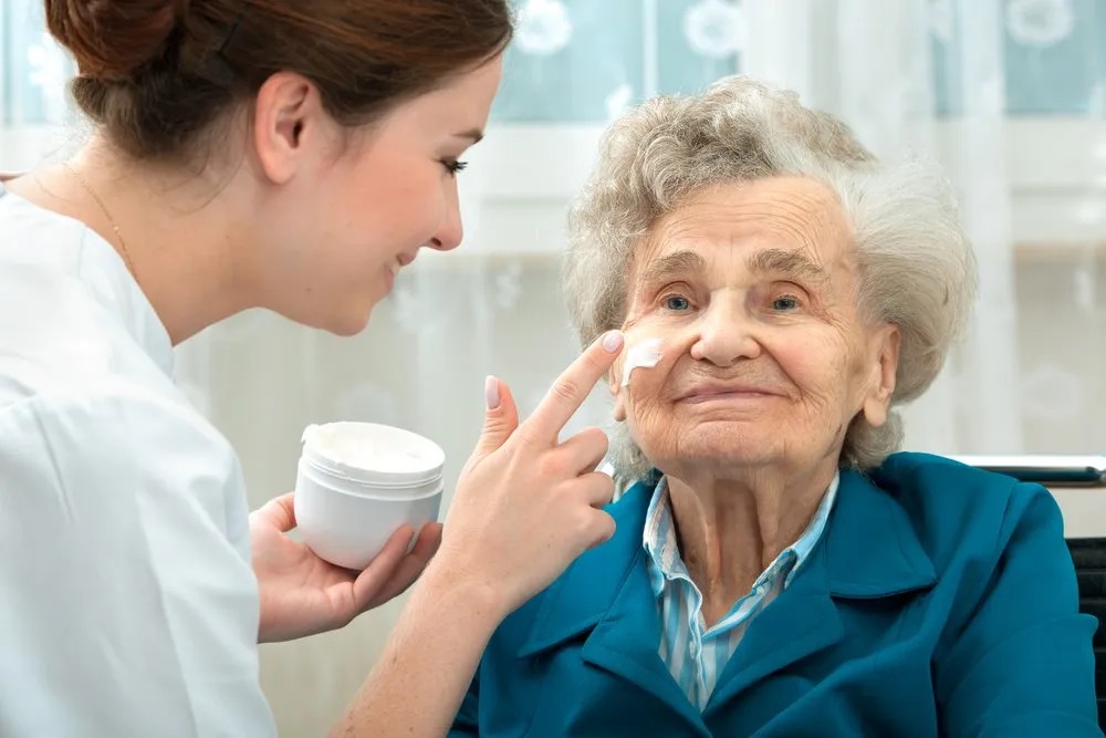 The Benefits of In-Home Care in Dakota: Why Dakota Home Care is the Right Choice