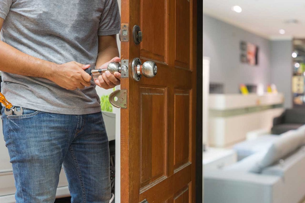 How To Secure Your Home Like A Pro: Tips From Experienced Locksmiths