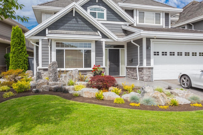 Transforming Your Home’s Curb Appeal with Door Replacement