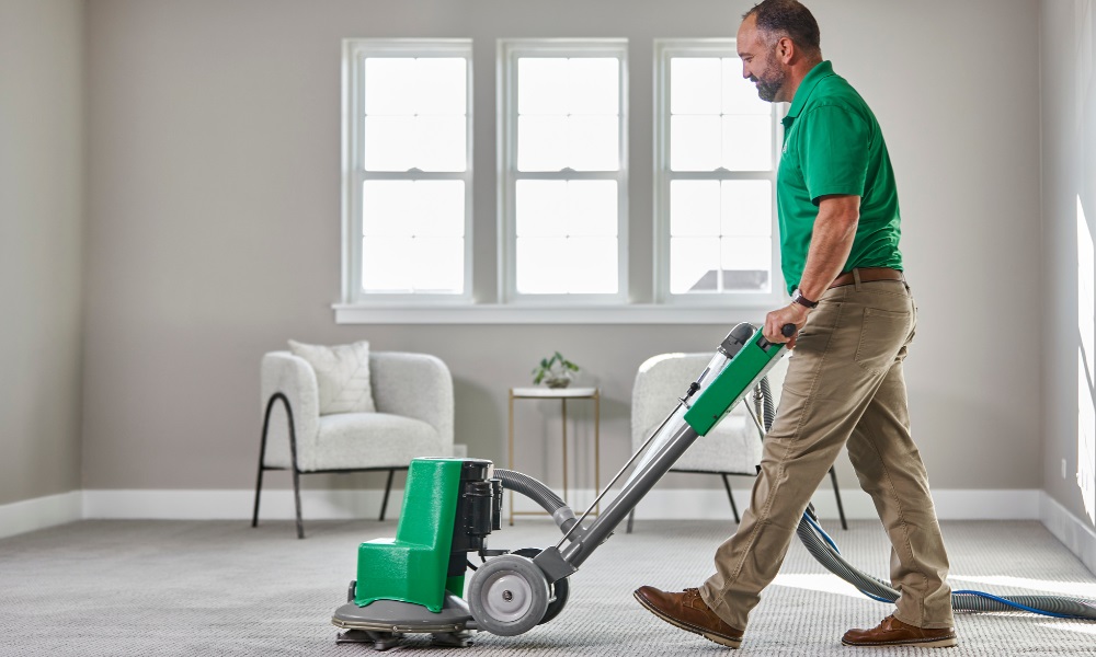 Revitalize Your Home Flooring with the Best Carpet Extractor Rental in Toronto